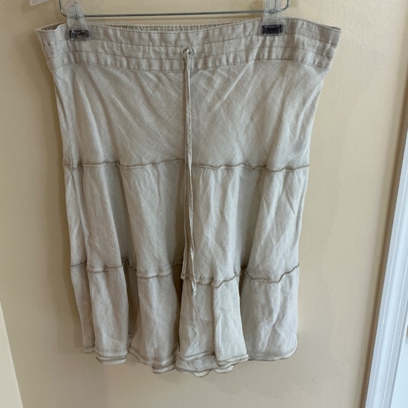 Caslon Linen Skirt, , Tan, Size Medium - Picture 2 of 6